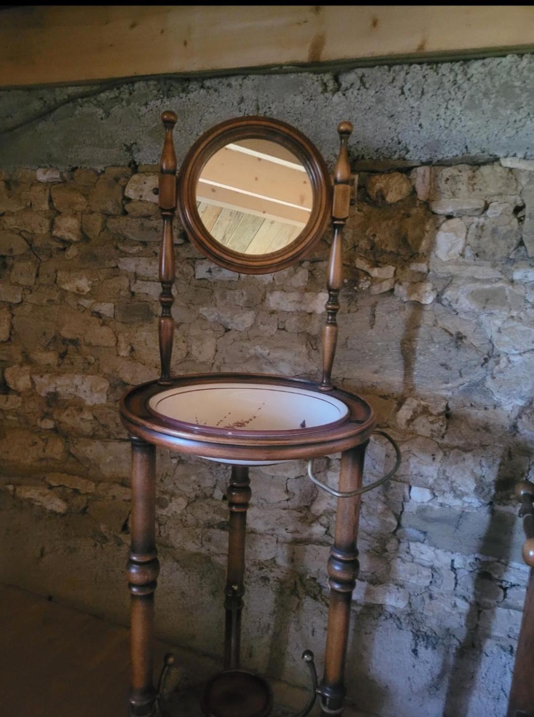 Nuit Insolite, Chambre Au Dessus D'Une Etable La Chapelle-Themer Esterno foto