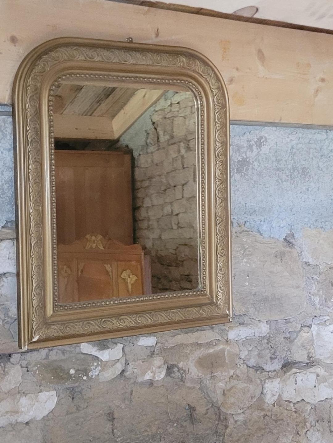 Nuit Insolite, Chambre Au Dessus D'Une Etable La Chapelle-Themer Esterno foto